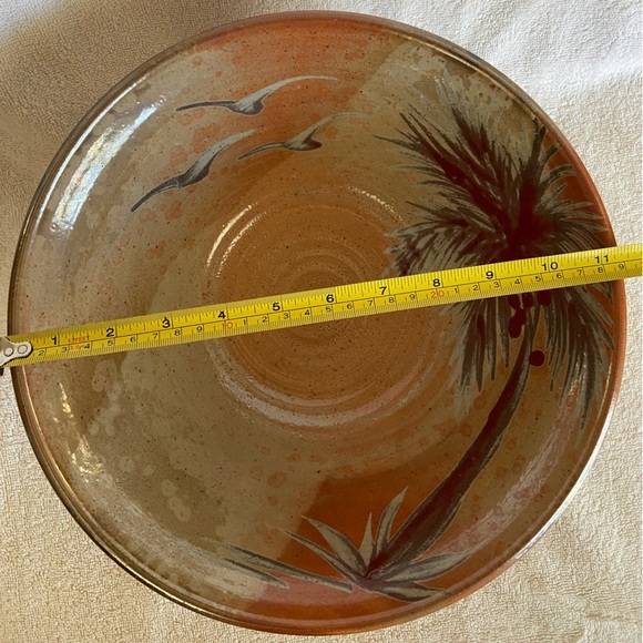 Studio Pottery Large Hand Thrown Bowl Tropical Palm Trees Bird Mixing Decor - Picture 9 of 10